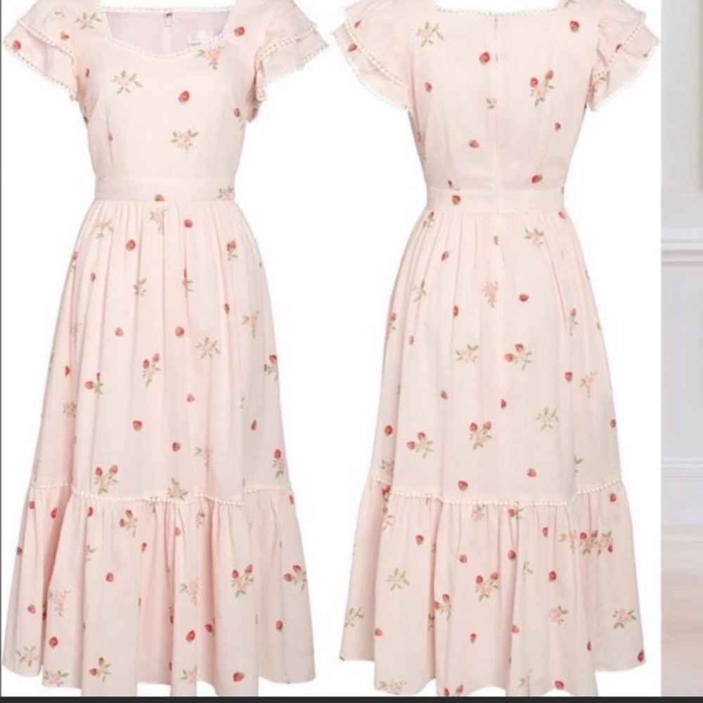 EUC Rachel Parcell Strawberry print dress, size L

$95 shipped